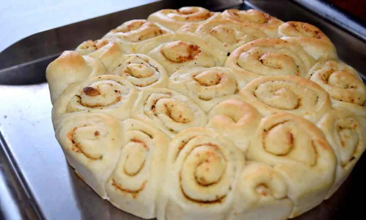 Cheese-Pizza-Rolls-Baked