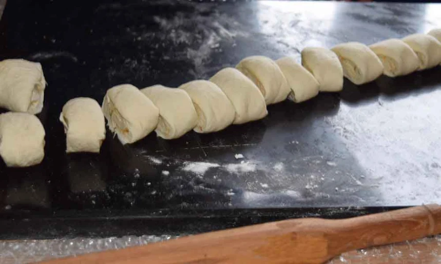 Cheese-Pizza-Rolls-cutouts