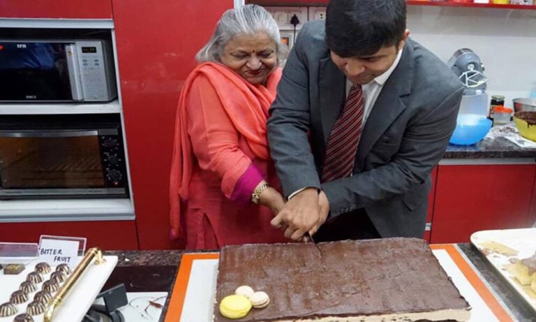 Read more about the article Deep Singh Bawa – The Man behind Home Bakers India