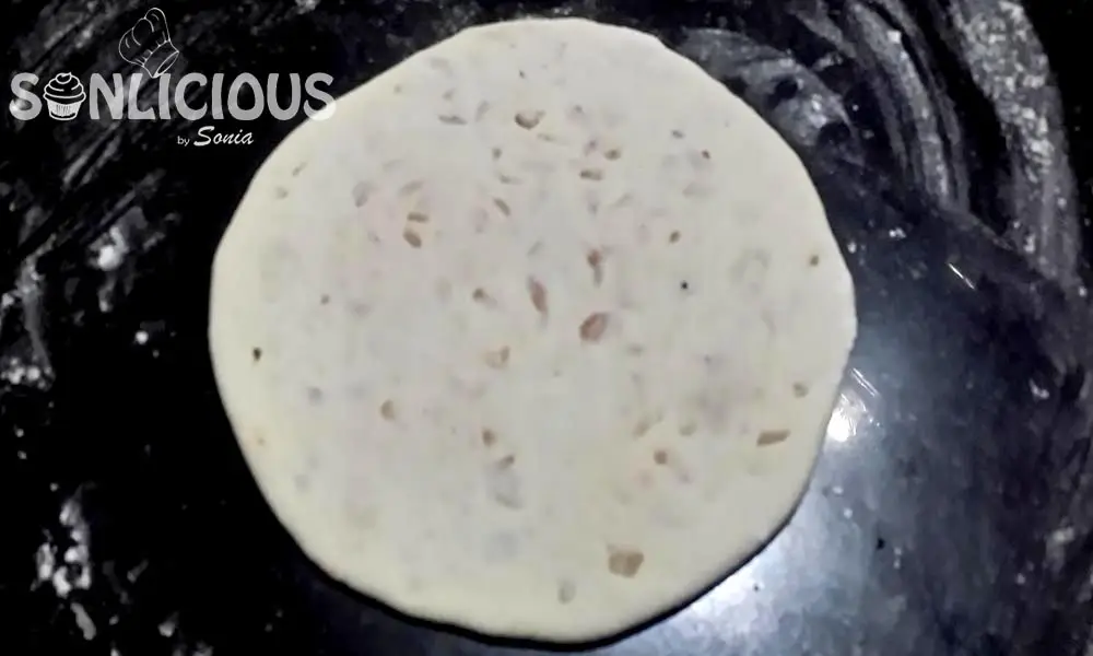 Rolled stuffed sheet for kulcha