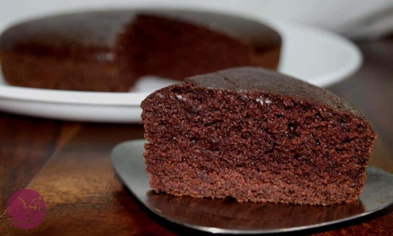 Read more about the article Eggless Chocolate Semolina Cake: A Perfect Birthday Treat