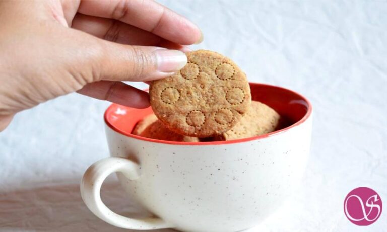 Read more about the article Eggless Atta Biscuits with Jaggery