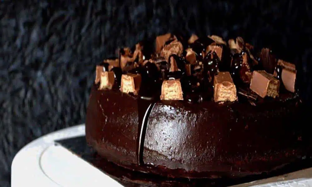 You are currently viewing Death by Chocolate Cake