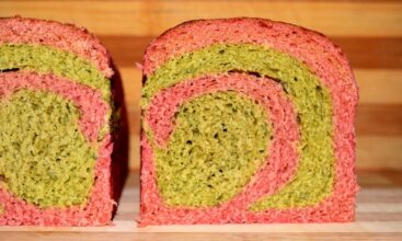 Spinach Beetroot Wheat Bread #BreadBakers