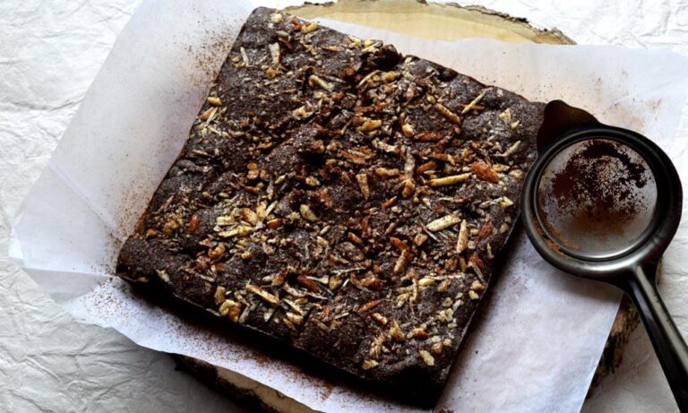 Read more about the article Cranberry Biscuit Brownies | Chocolate Biscuit Brownies Recipe