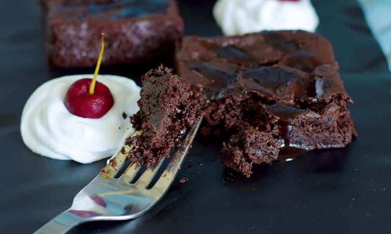 Read more about the article Amazing Millet Brownies: Triple Chocolate Brownies with a Foxtail Millet Twist