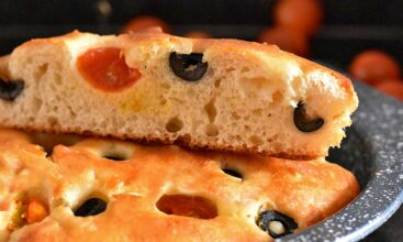 No Knead Focaccia bread | Italian Flatbread