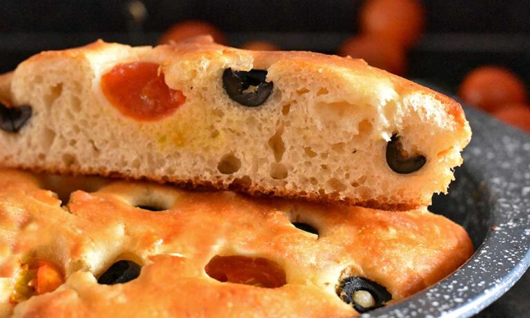 Read more about the article No Knead Focaccia bread | Italian Flatbread