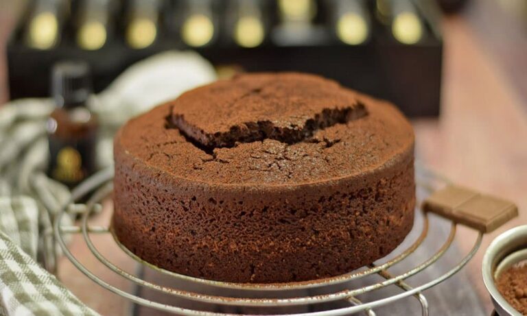 Read more about the article Easy Eggless Chocolate Mud Cake Recipe