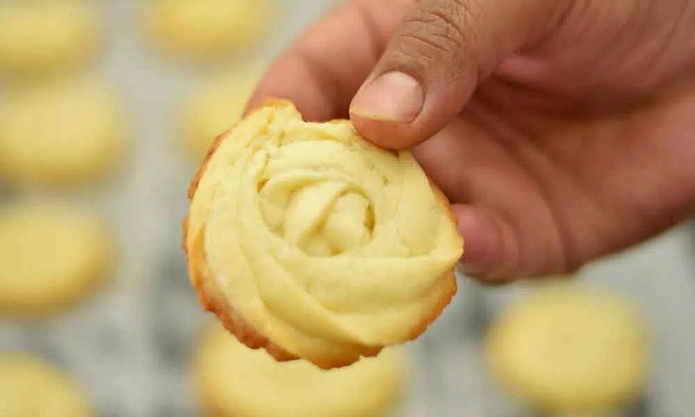 You are currently viewing Eggless Rosette Butter Cookies