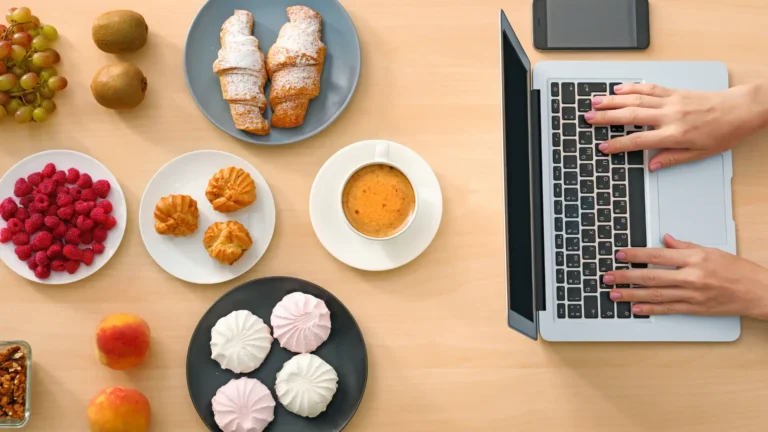 Read more about the article How to be a food blogger and get paid to eat your favorite foods