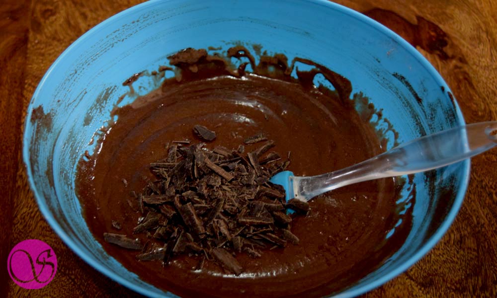 Chopped chocolate with batter