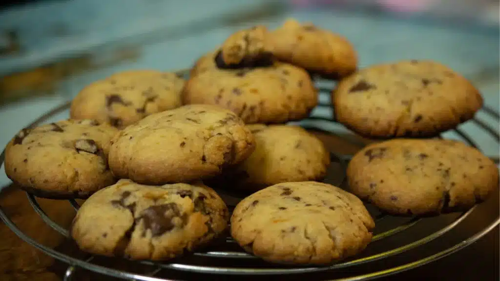 Classic-Chocolate-Chip-Cookies